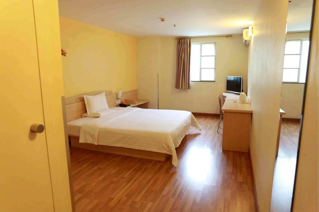 7Days Inn Foshan Zumiao Baihua Plaza Quarto foto